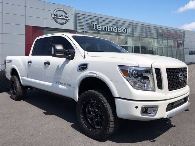 2018 pro 4x titan